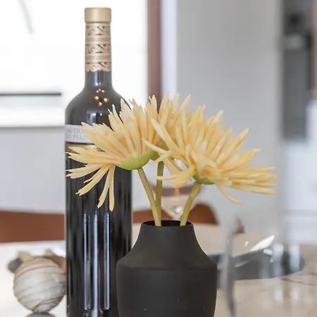 Lecomte - Rose D'ivry-3 Bedroom W Free Parking Garage - Large Terrace - Quiet Area & Walking Distance From The Sea! 223 *