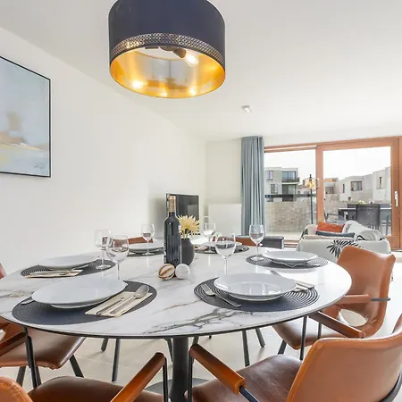 Appartement Lecomte - Rose D'ivry-3 Bedroom W Free Parking Garage - Large Terrace - Quiet Area & Walking Distance From The Sea! 223