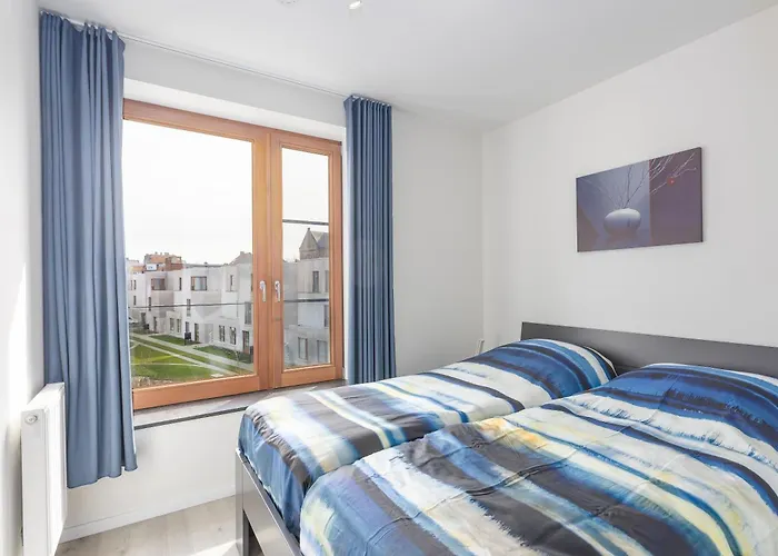 Appartement Lecomte - Rose D'ivry-3 Bedroom W Free Parking Garage - Large Terrace - Quiet Area & Walking Distance From The Sea! 223 *