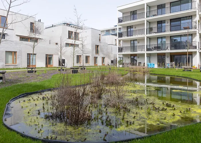 Lecomte - Rose D'ivry-3 Bedroom W Free Parking Garage - Large Terrace - Quiet Area & Walking Distance From The Sea! 223 * Ostend